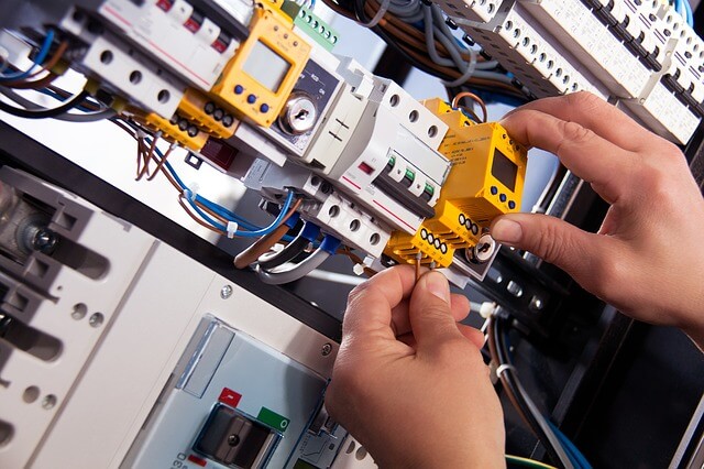  Ihr kompetenter Elektronotdienst in Frankfurt & Umgebung – Wir helfen Ihnen sofort